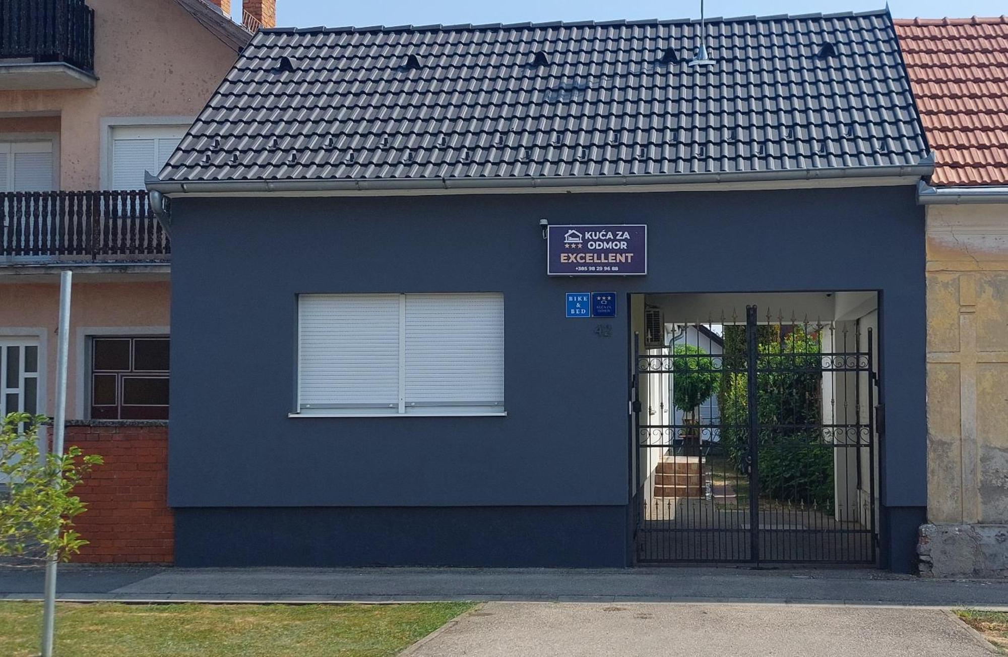 Apartman Excellent - Kuca Za Odmor U Zupanji -Natkriveno Parkirno Mjesto ซูปันยา ภายนอก รูปภาพ